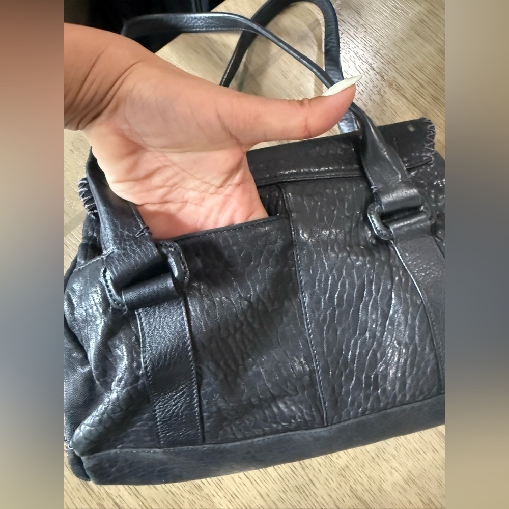 Radley Elegant Black Leather Handbag - Picture 10 of 13